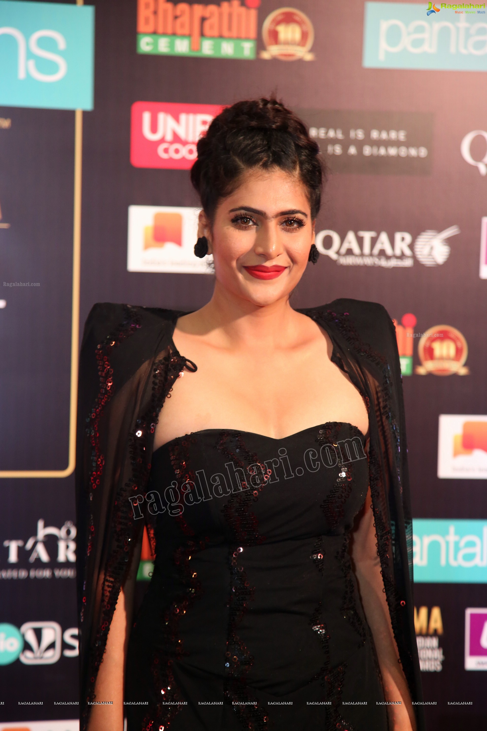 Neha Saxena at SIIMA 2019