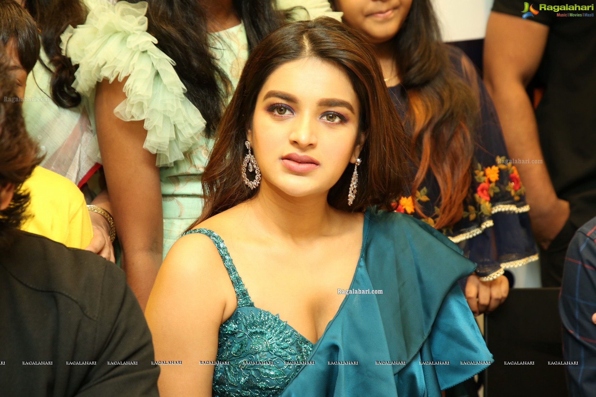 Nidhhi Agerwal @ KLM Fashion Mall Launch at Patny Centre - HD Gallery