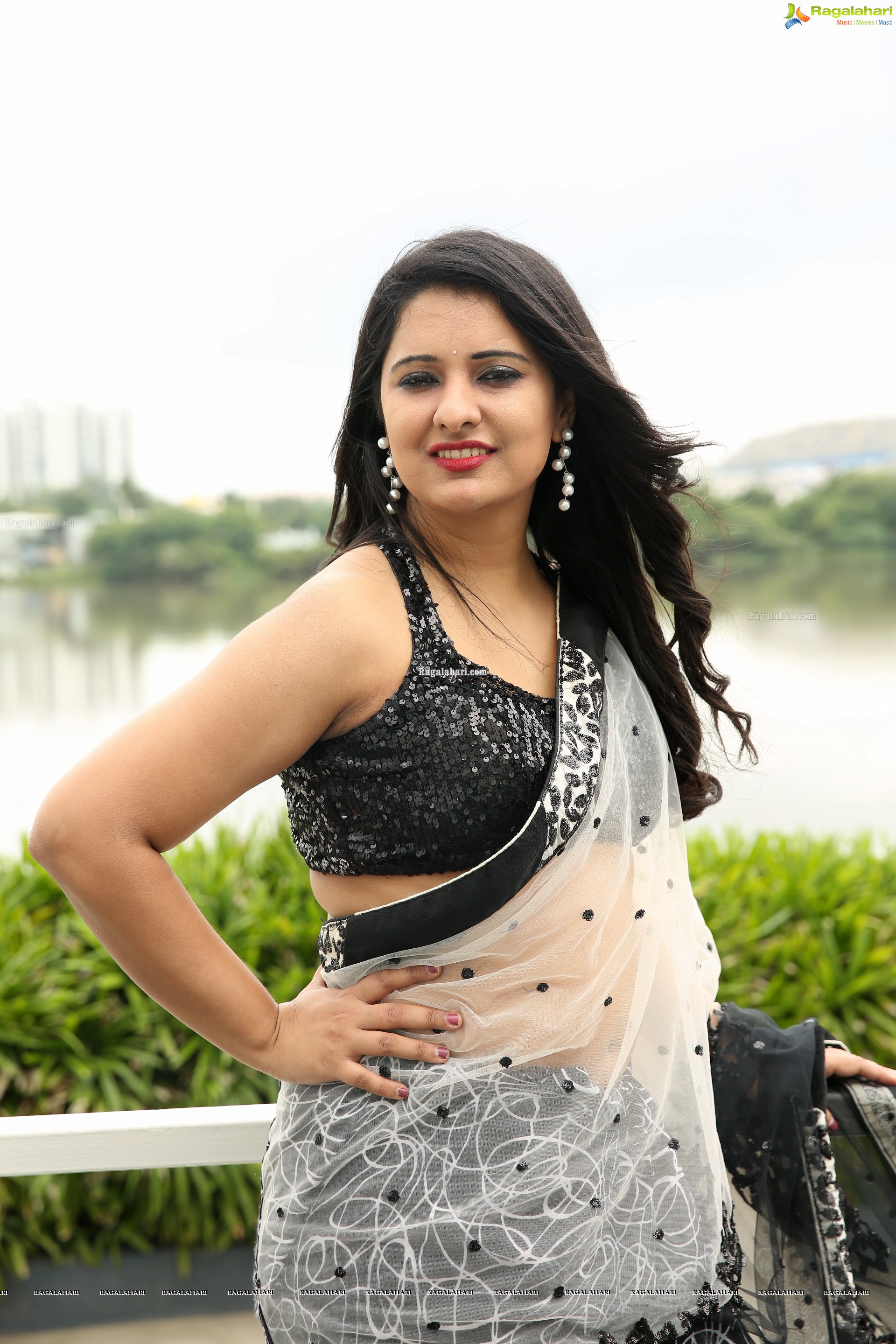 Nikita Bisht @ Trends Exhibition - HD Gallery