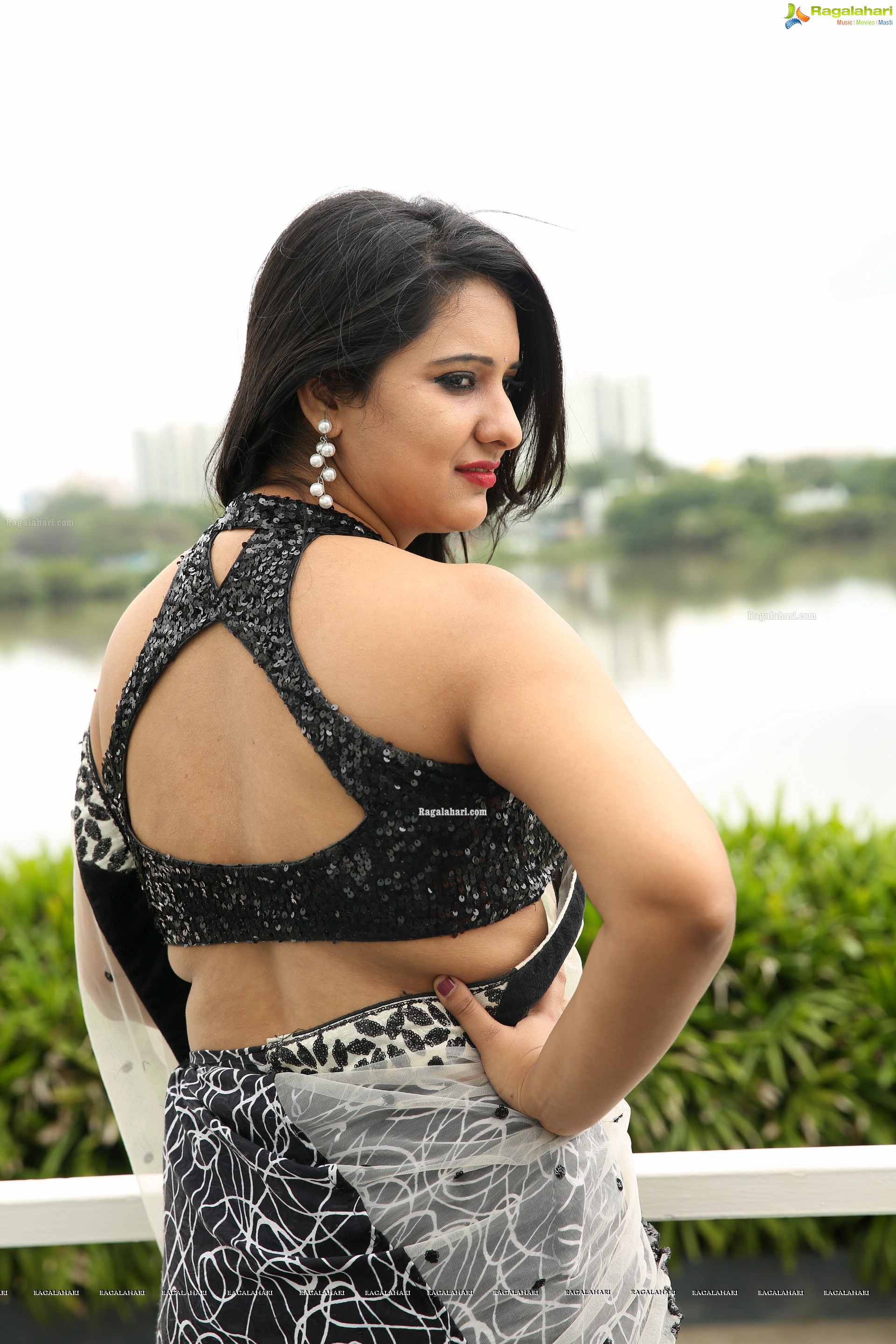 Nikita Bisht @ Trends Exhibition - HD Gallery