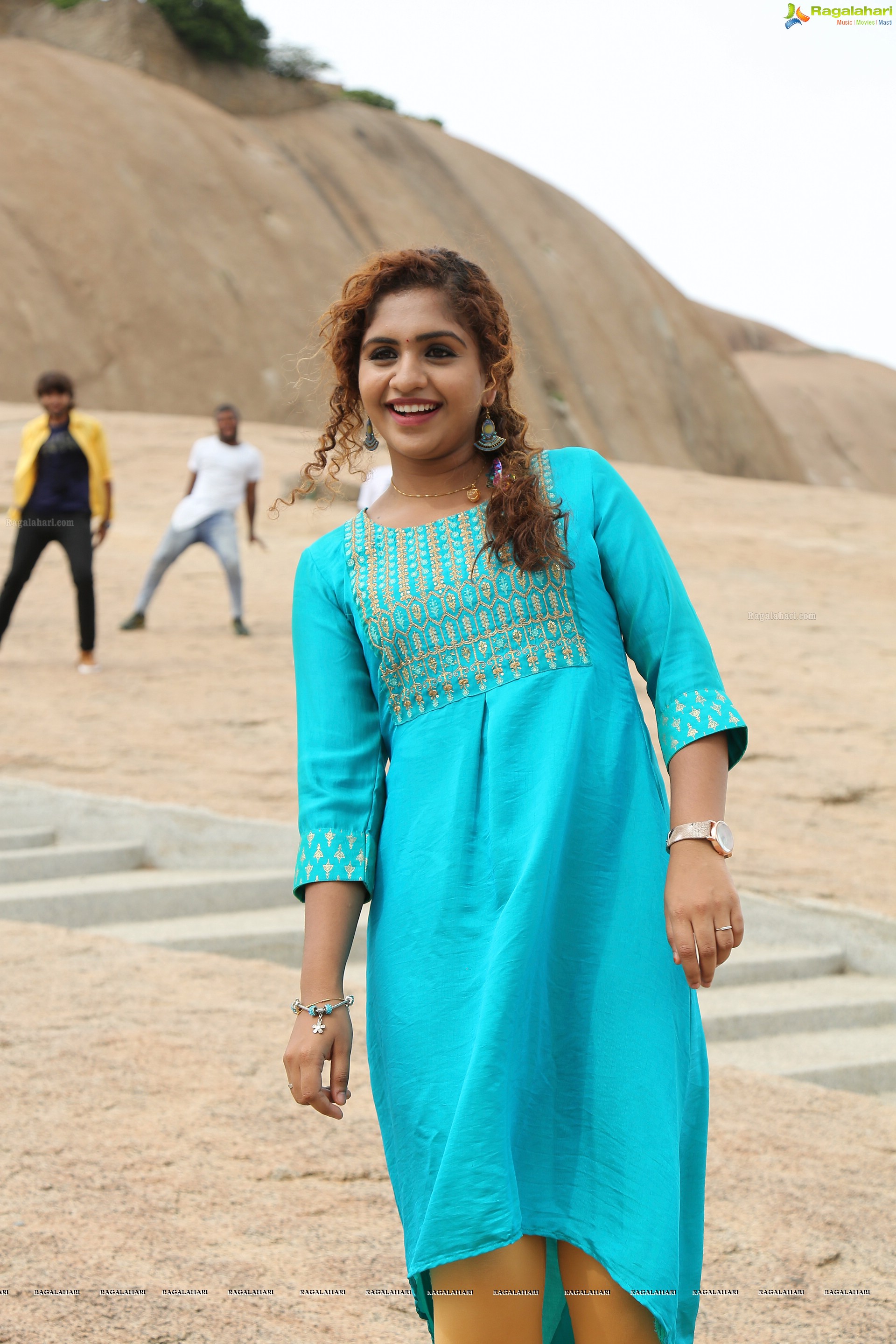 Noorin Shereef Ullala Ullala Movie Stills - HD Gallery