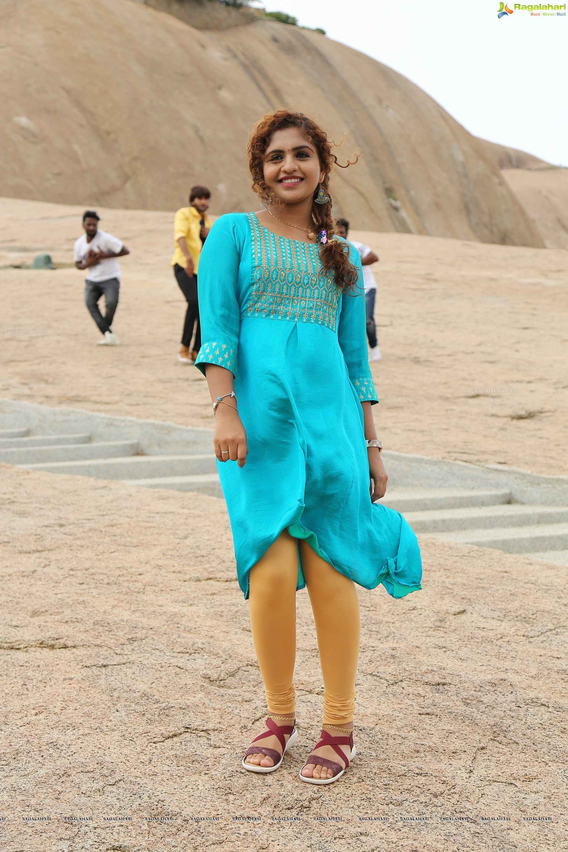 Noorin Shereef Ullala Ullala Movie Stills - HD Gallery