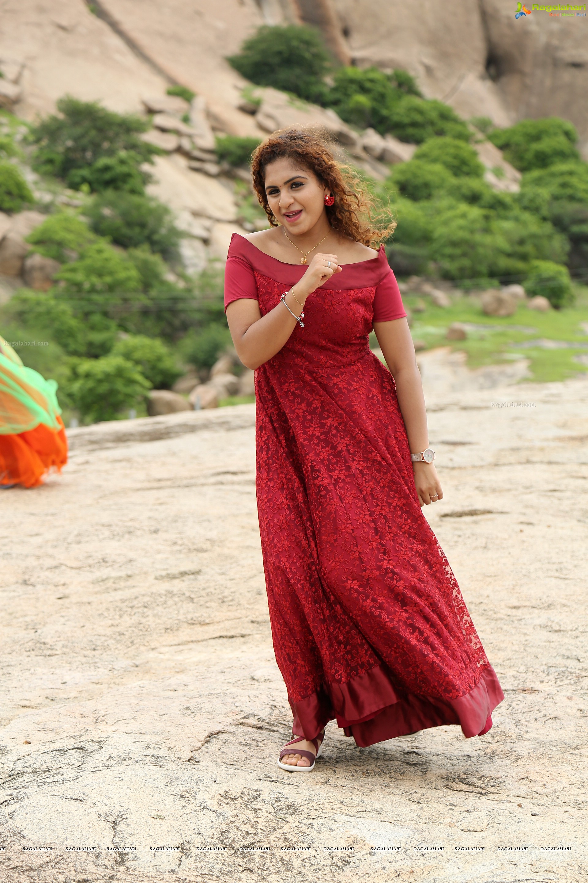 Noorin Shereef Ullala Ullala Movie Stills - HD Gallery