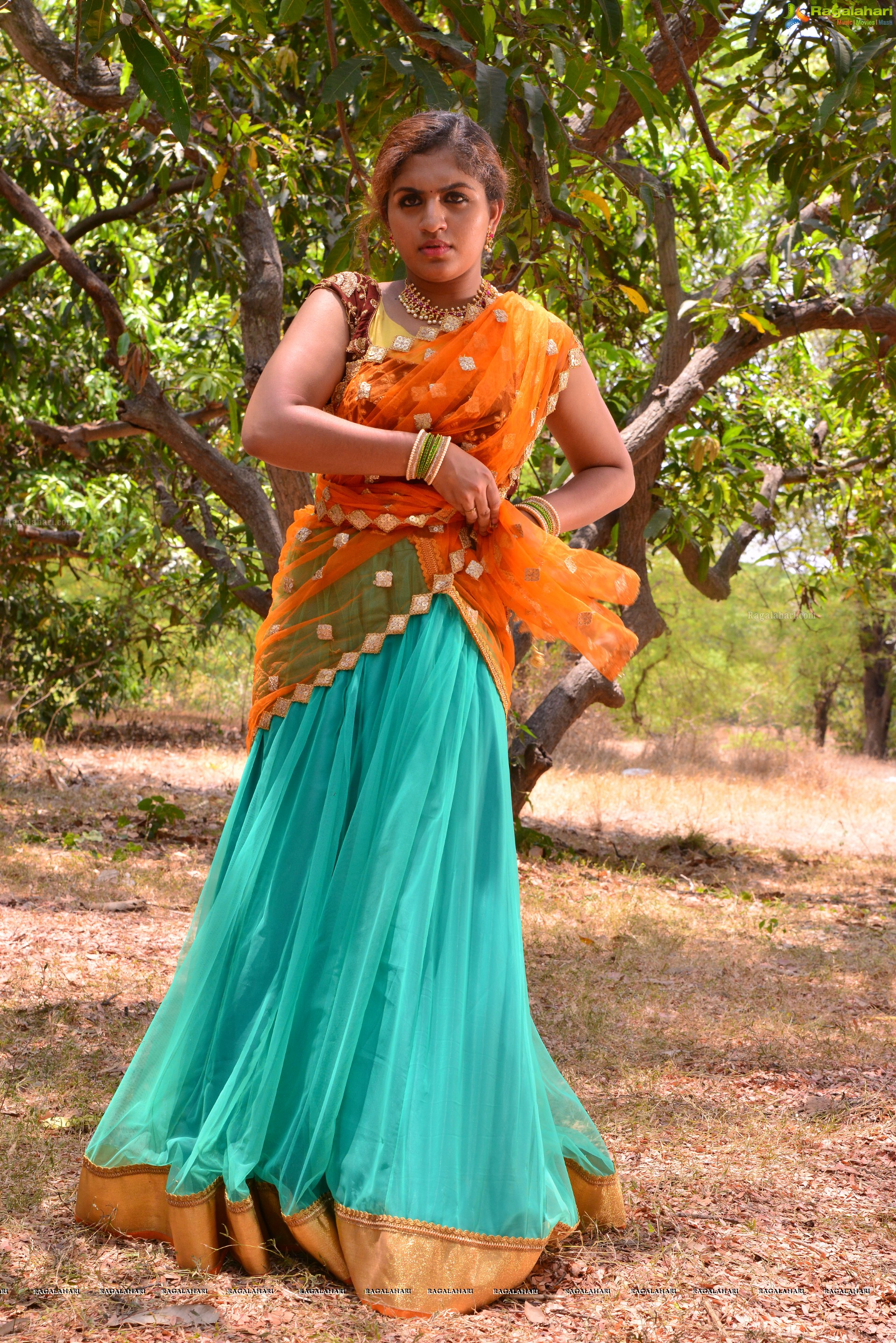 Noorin Shereef Ullala Ullala Movie Stills - HD Gallery