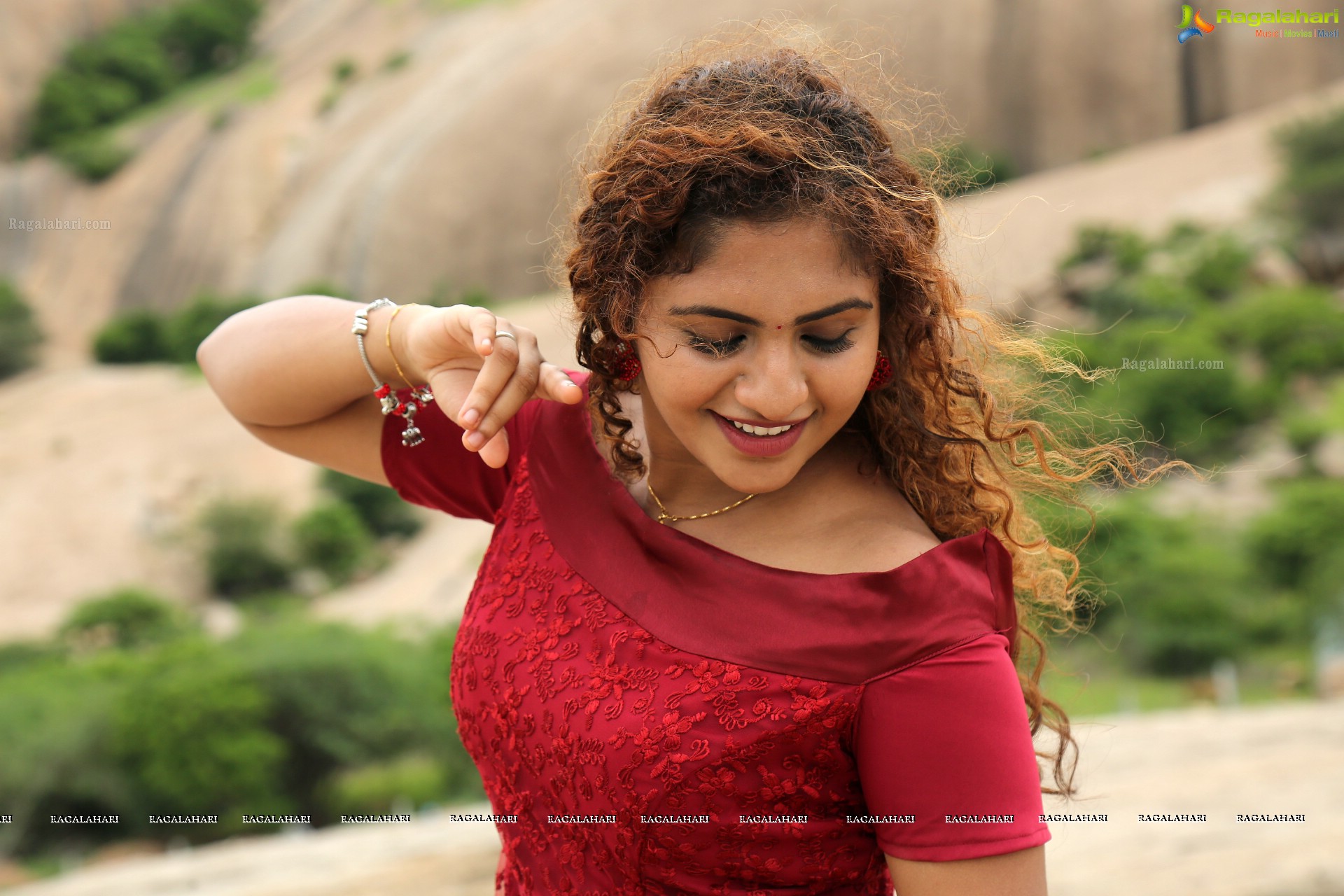 Noorin Shereef Ullala Ullala Movie Stills - HD Gallery