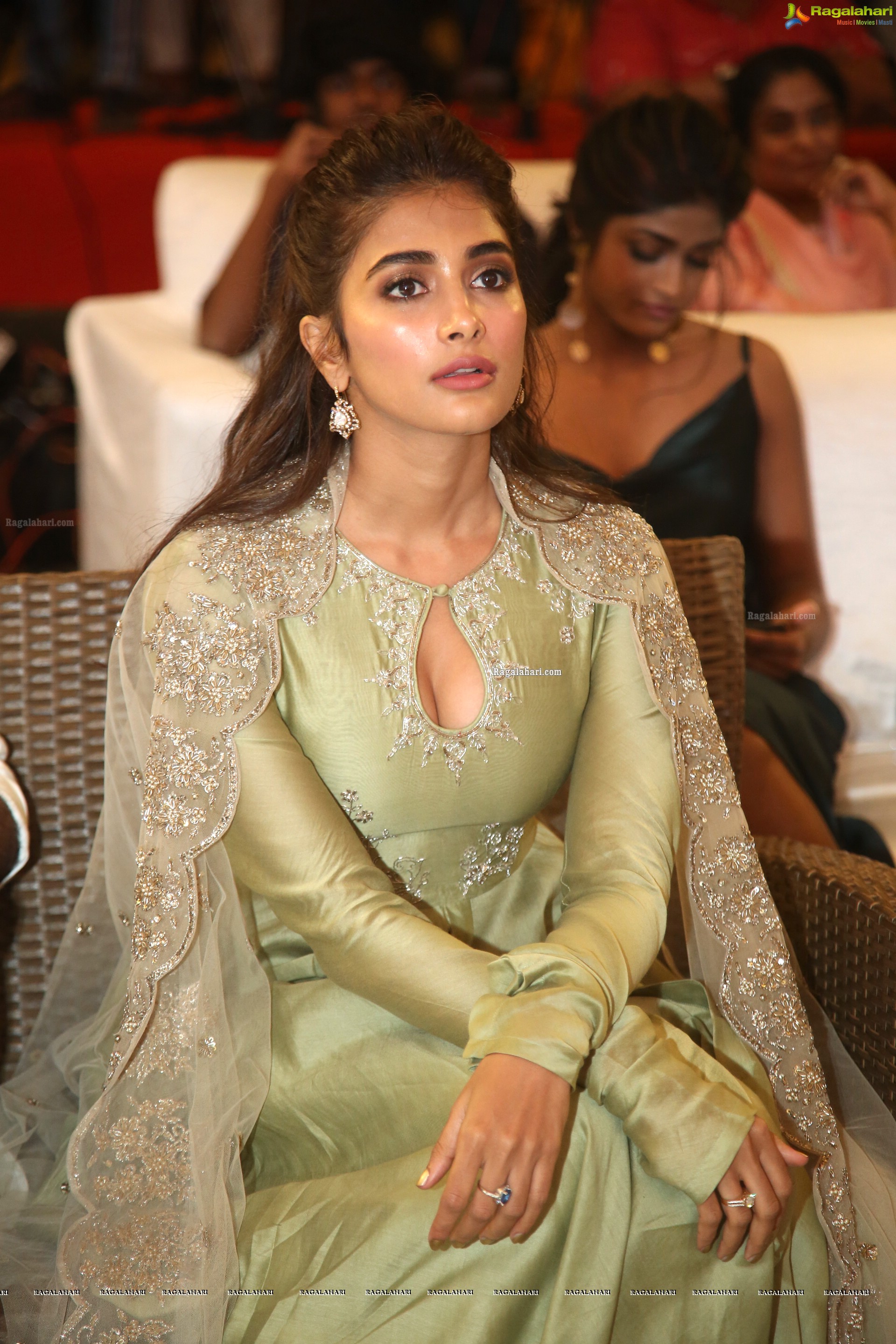 Pooja Hegde at Gaddalakonda Ganesh Success Meet - HD Gallery