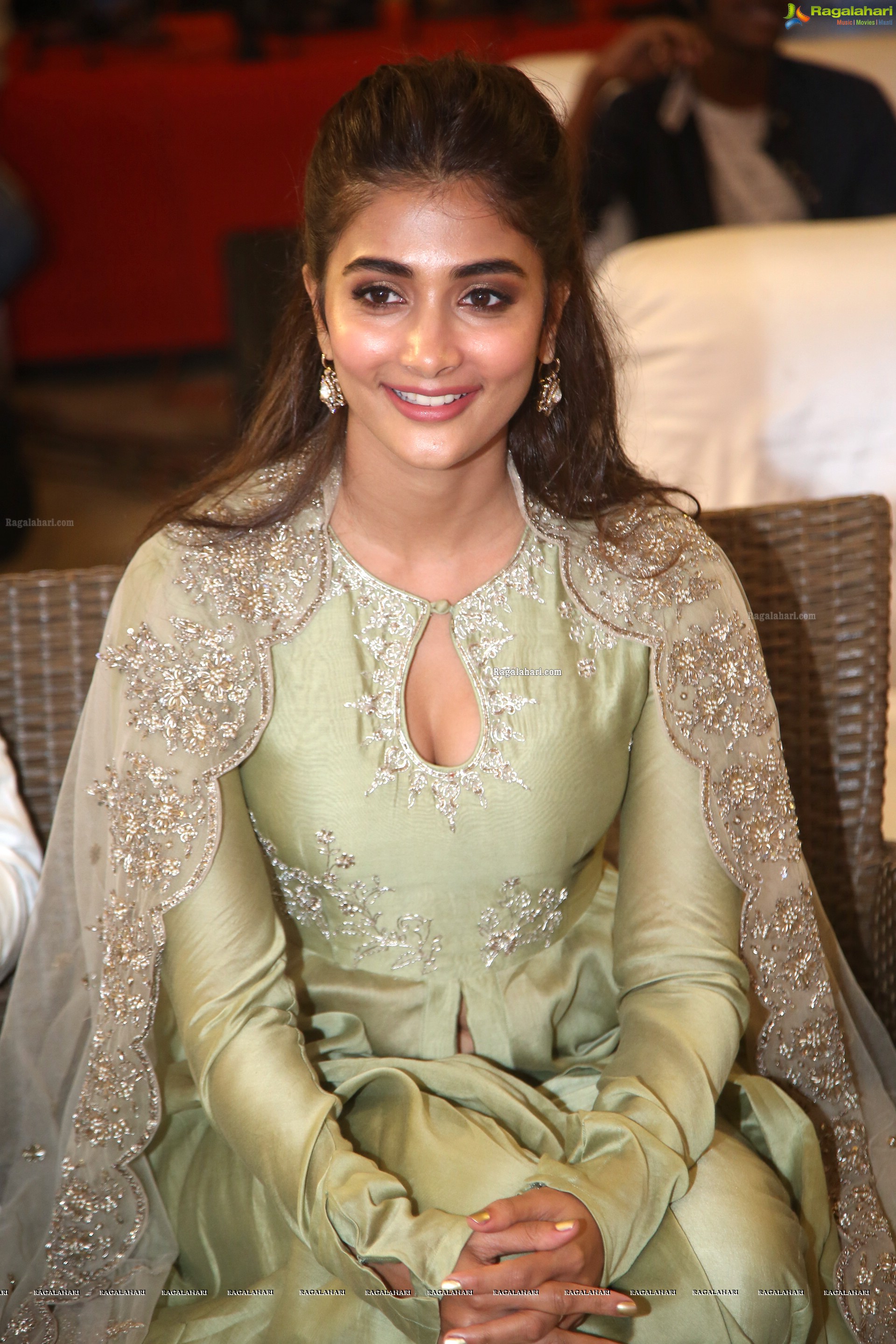 Pooja Hegde at Gaddalakonda Ganesh Success Meet - HD Gallery