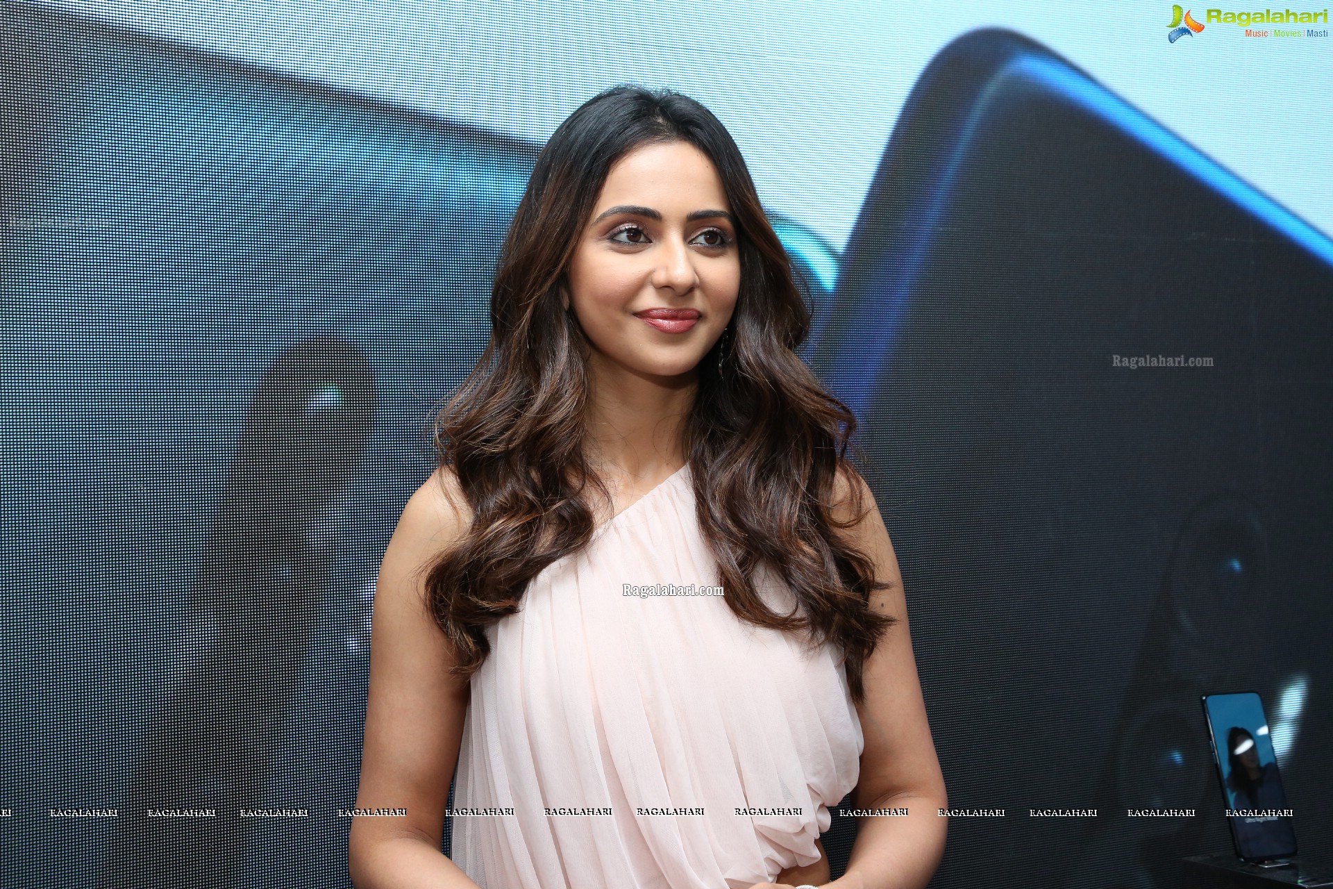 Rakul Preet Singh @ OPPO Reno2 Z First Sale Event - HD Gallery