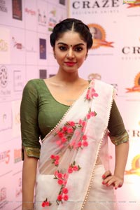 Sanam Shetty at Dadasaheb Phalke Awards 2019