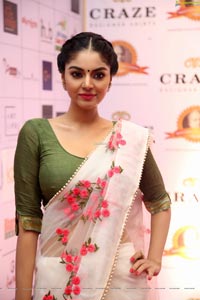 Sanam Shetty at Dadasaheb Phalke Awards 2019