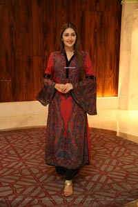 Sayyeshaa Saigal Stills at Bandobast Pre-Release Event