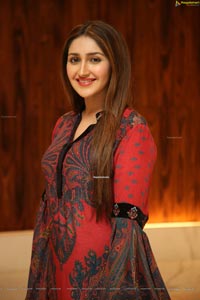 Sayyeshaa Saigal Stills at Bandobast Pre-Release Event