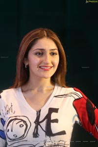 Sayyeshaa Saigal at Bandobast Press Meet