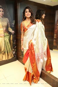 Shriya Saran at VRK Silks Chandanagar Showroom Launch