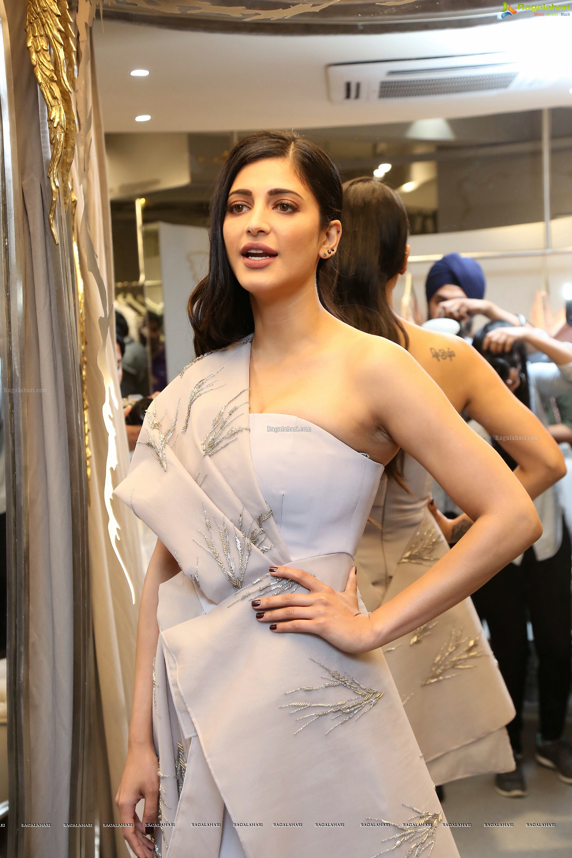 Shruti Haasan @ Gaurav Gupta Fashion Store Launch - HD Gallery