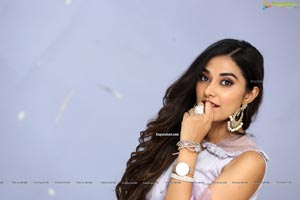 Stefy Patel at Ninnu Thalachi Movie Trailer Launch