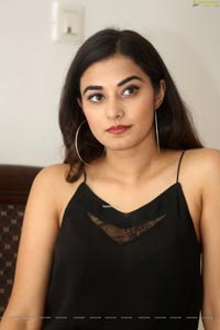 Stefy Patel at Ninnu Thalachi Movie Interview