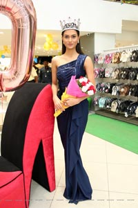 Suman Rao at Centro Festive Collection Launch