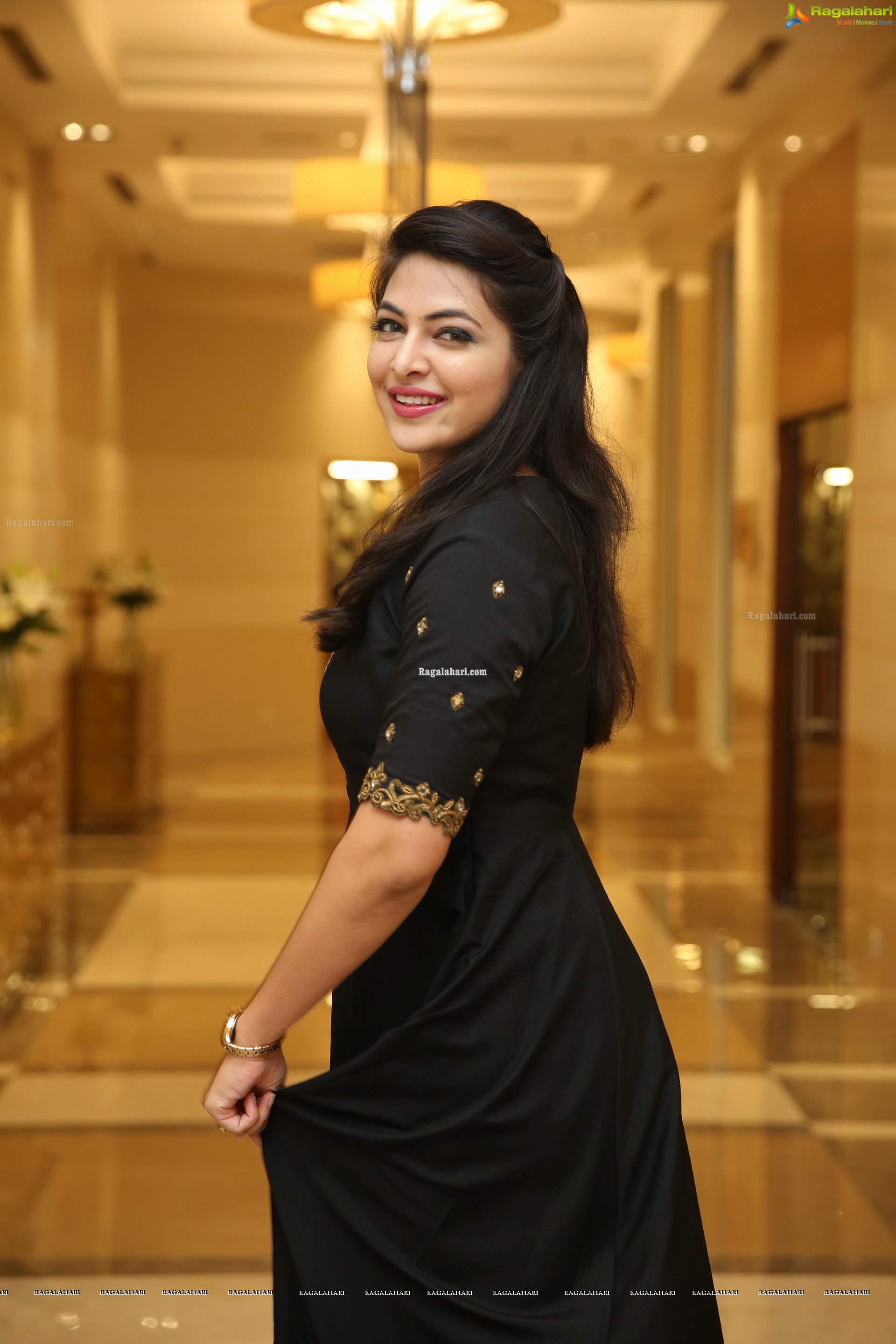 Supraja Reddy at Sutraa Grand Curtain Raiser & Fashion Showcase