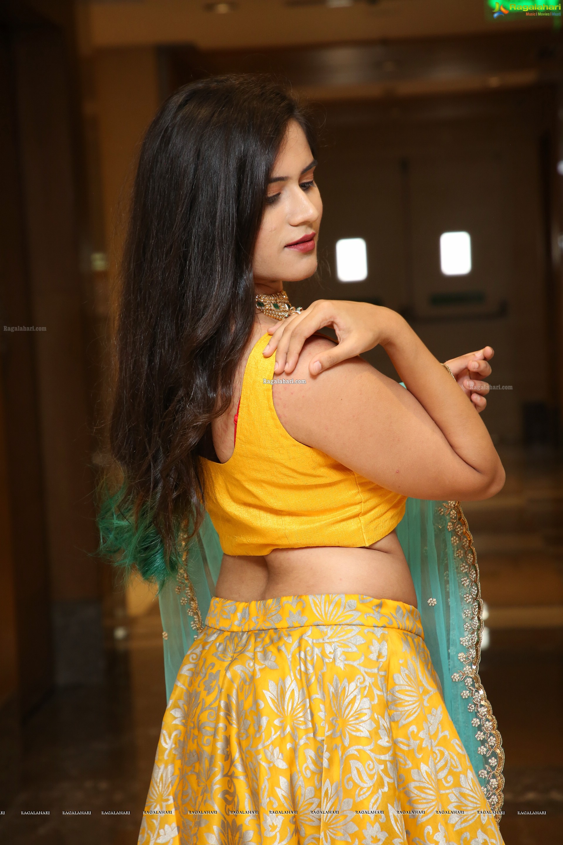 Tara Chowdary @ Arkayam Exhibition Curtain Raiser & Fashion Show - HD Gallery