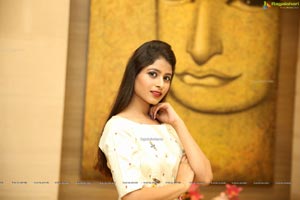 Twinkle Agarwal at Sutraa Grand Curtain Raiser