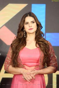 Zarine Khan at Chanakya Trailer Launch