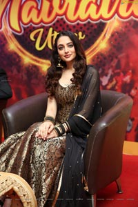 Zoya Afroz