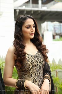 Zoya Afroz