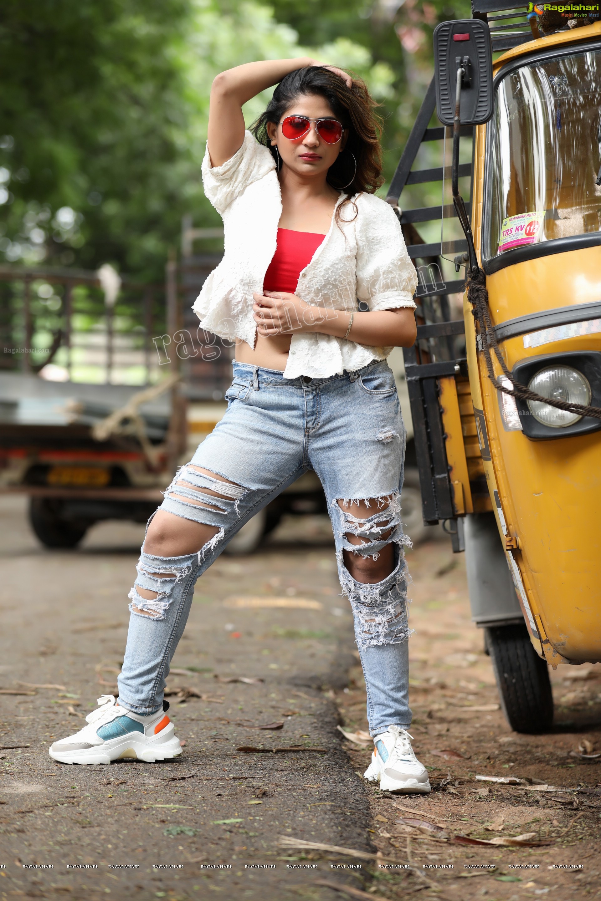 Madhulagna Das (Exclusive Photo Shoot) (High Definition Photos)