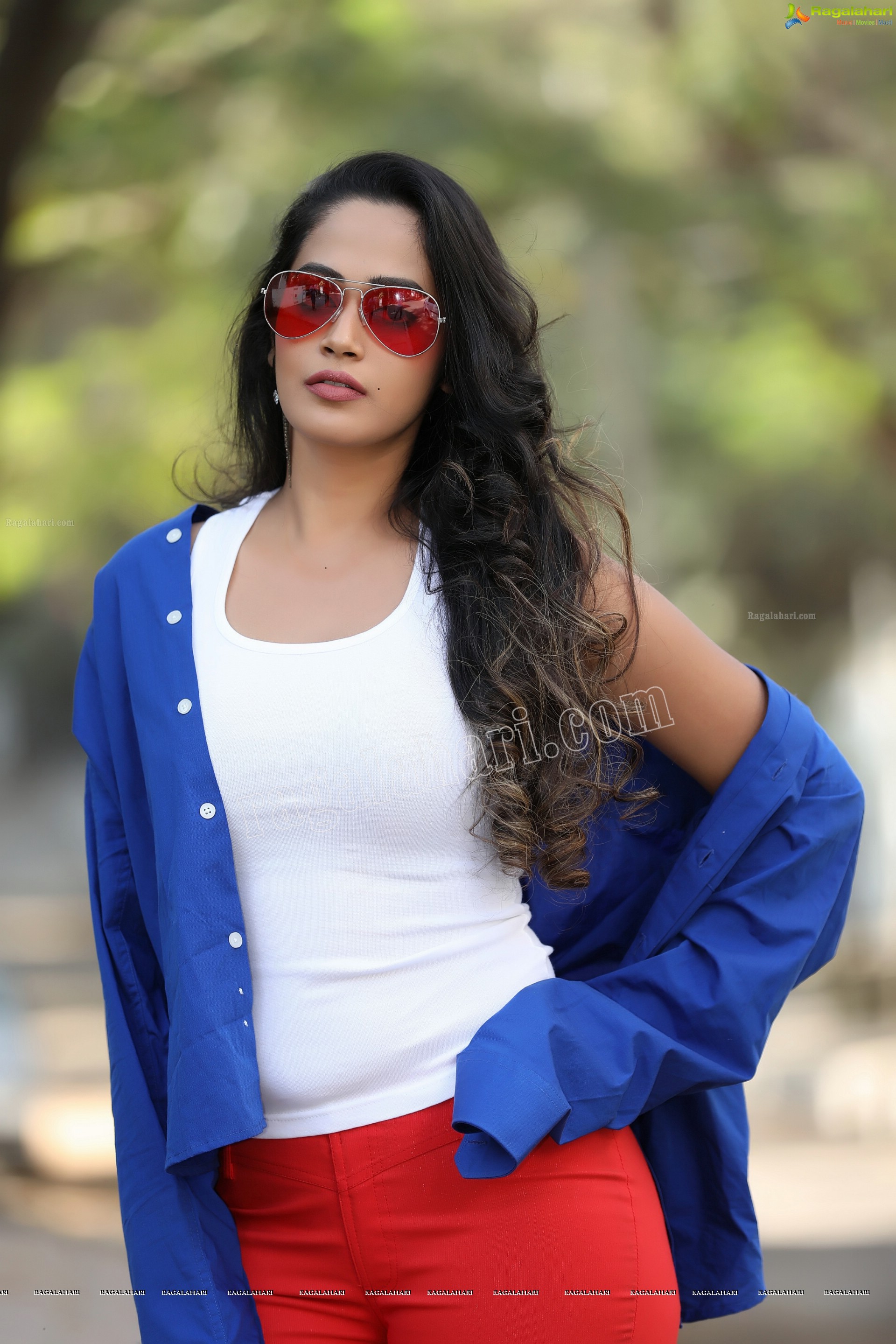 Pooja Chourasiya [Exclusive Photo Shoot] [High Definition Photos]