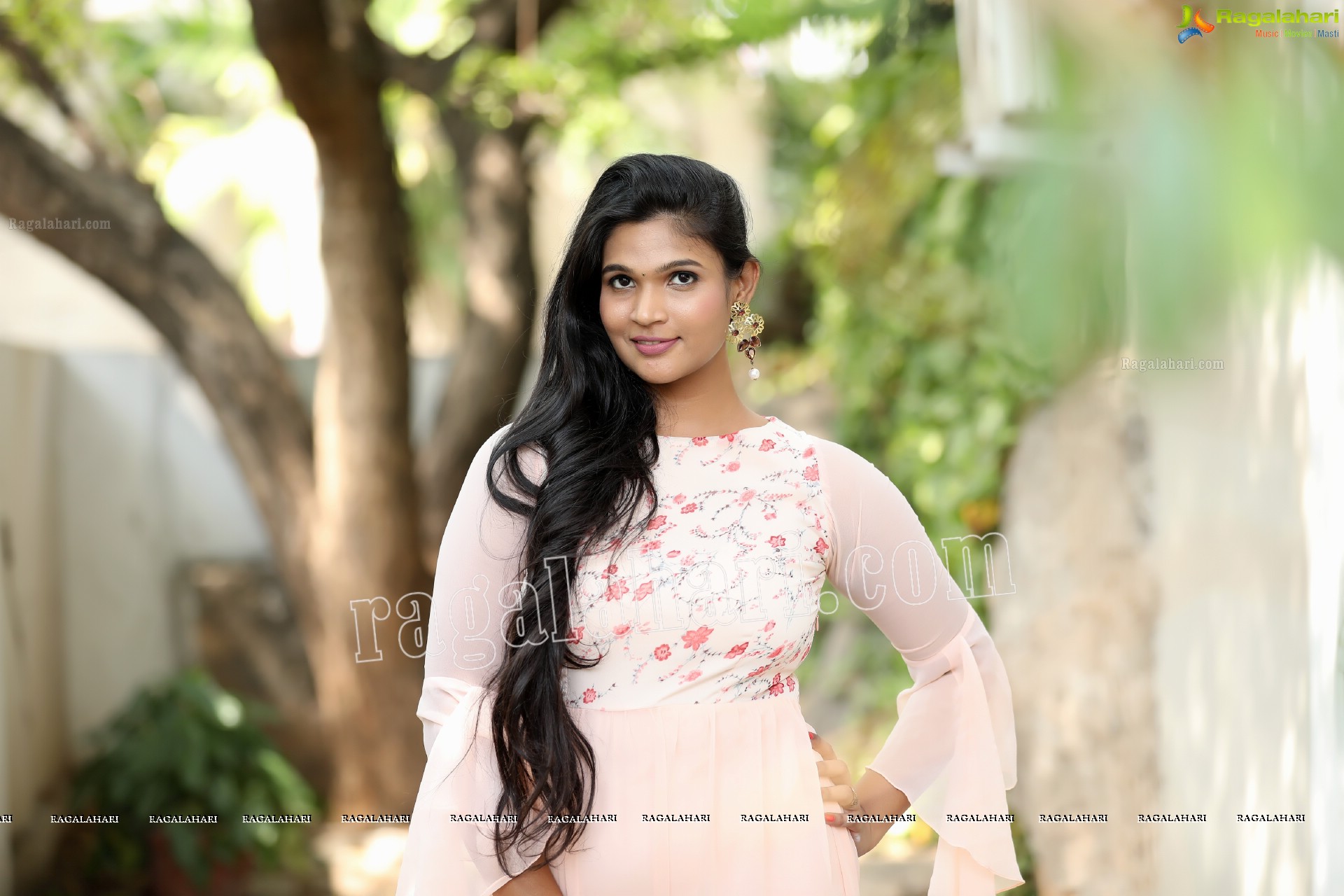 Twinkle Thomala (Exclusive Photo Shoot) (High Definition Photos)