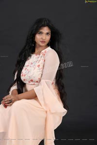 Twinkle Thomala Ragalahari Exclusive Photo Shoot