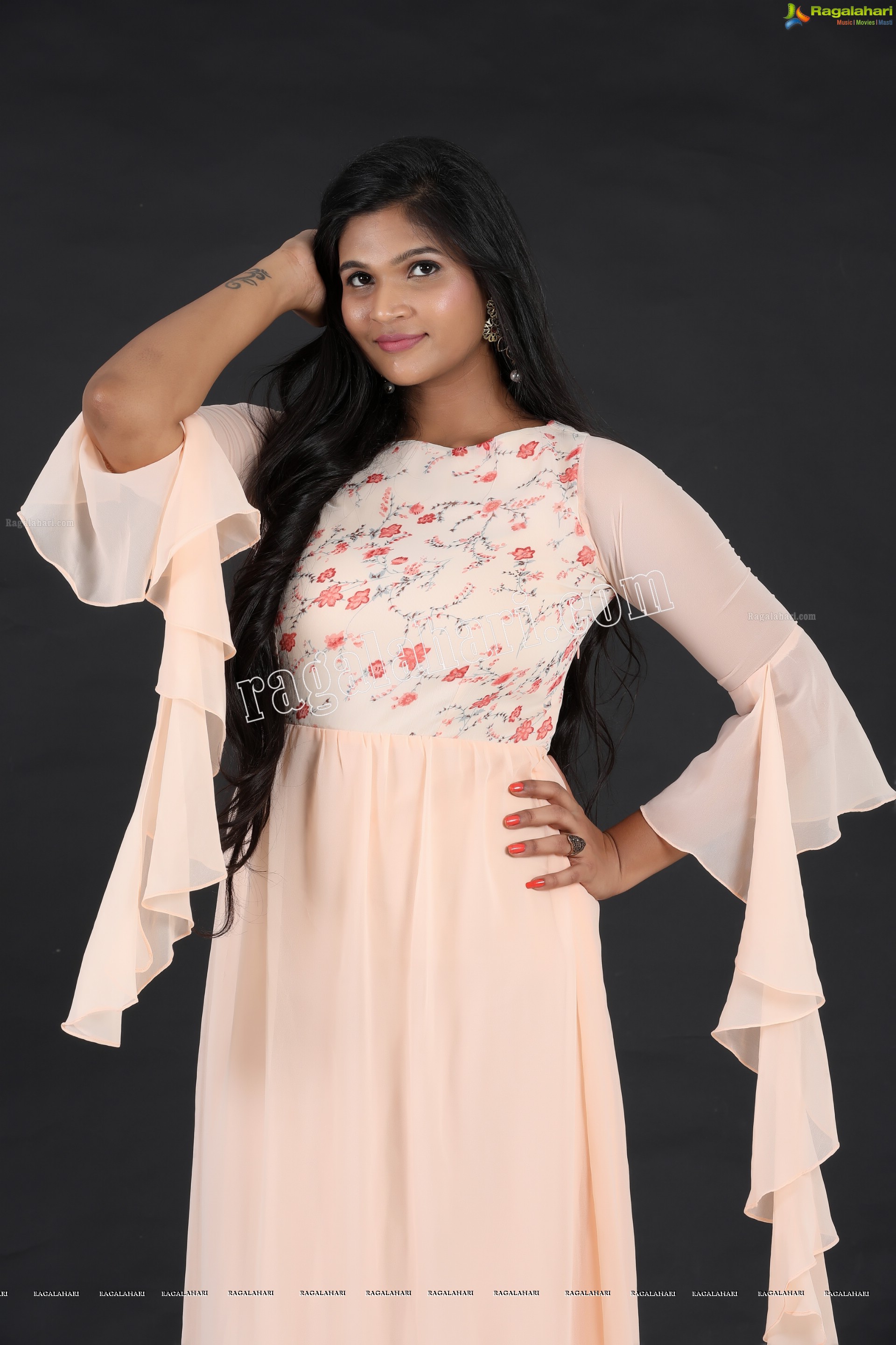 Twinkle Thomala (Exclusive Photo Shoot) (High Definition Photos)