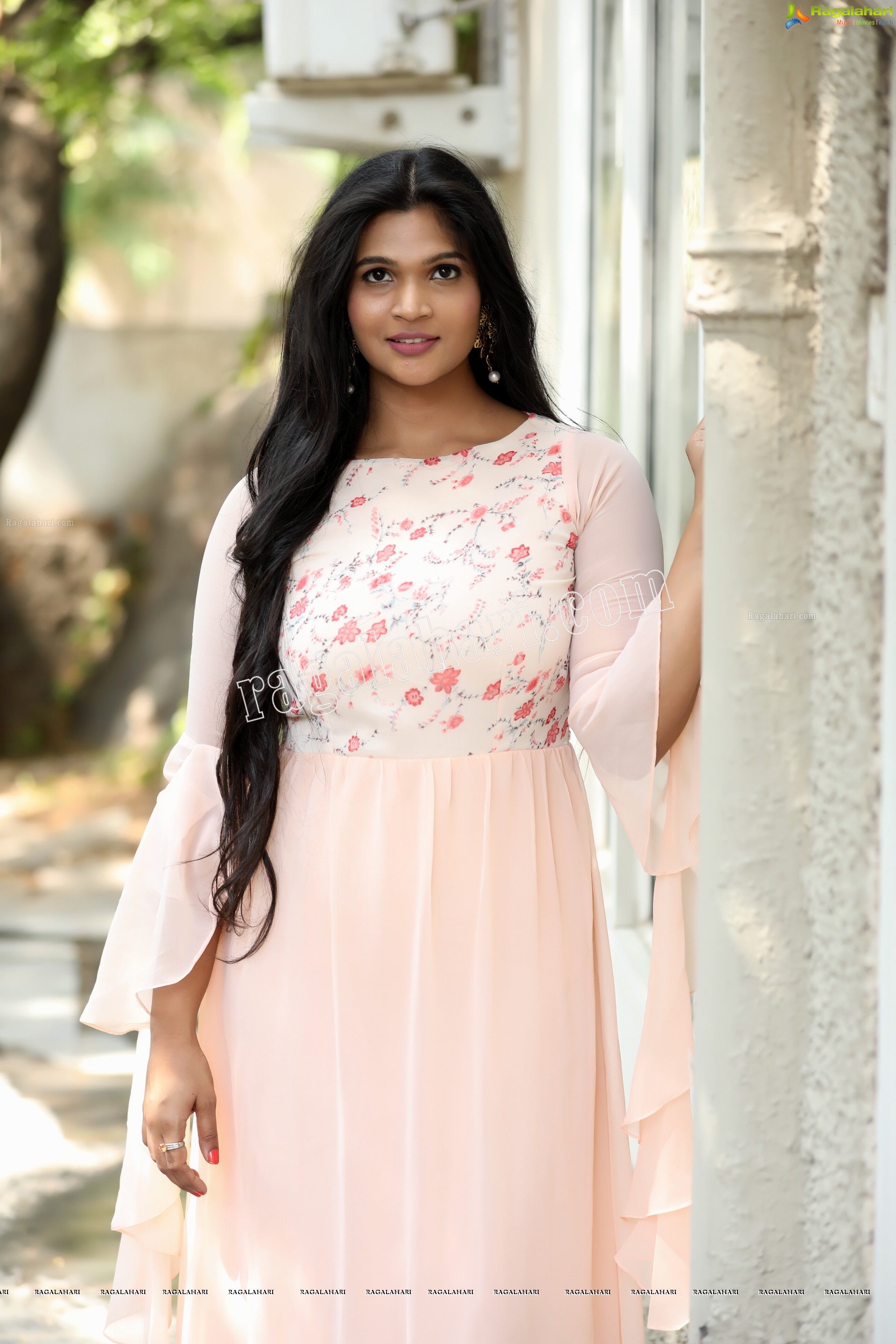 Twinkle Thomala (Exclusive Photo Shoot) (High Definition Photos)