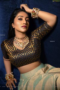 Bommu Lakshmi Latest Photoshoot Images