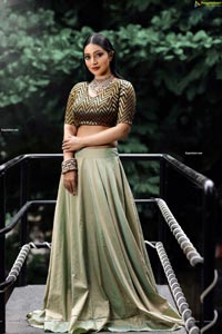 Bommu Lakshmi Latest Photoshoot Images