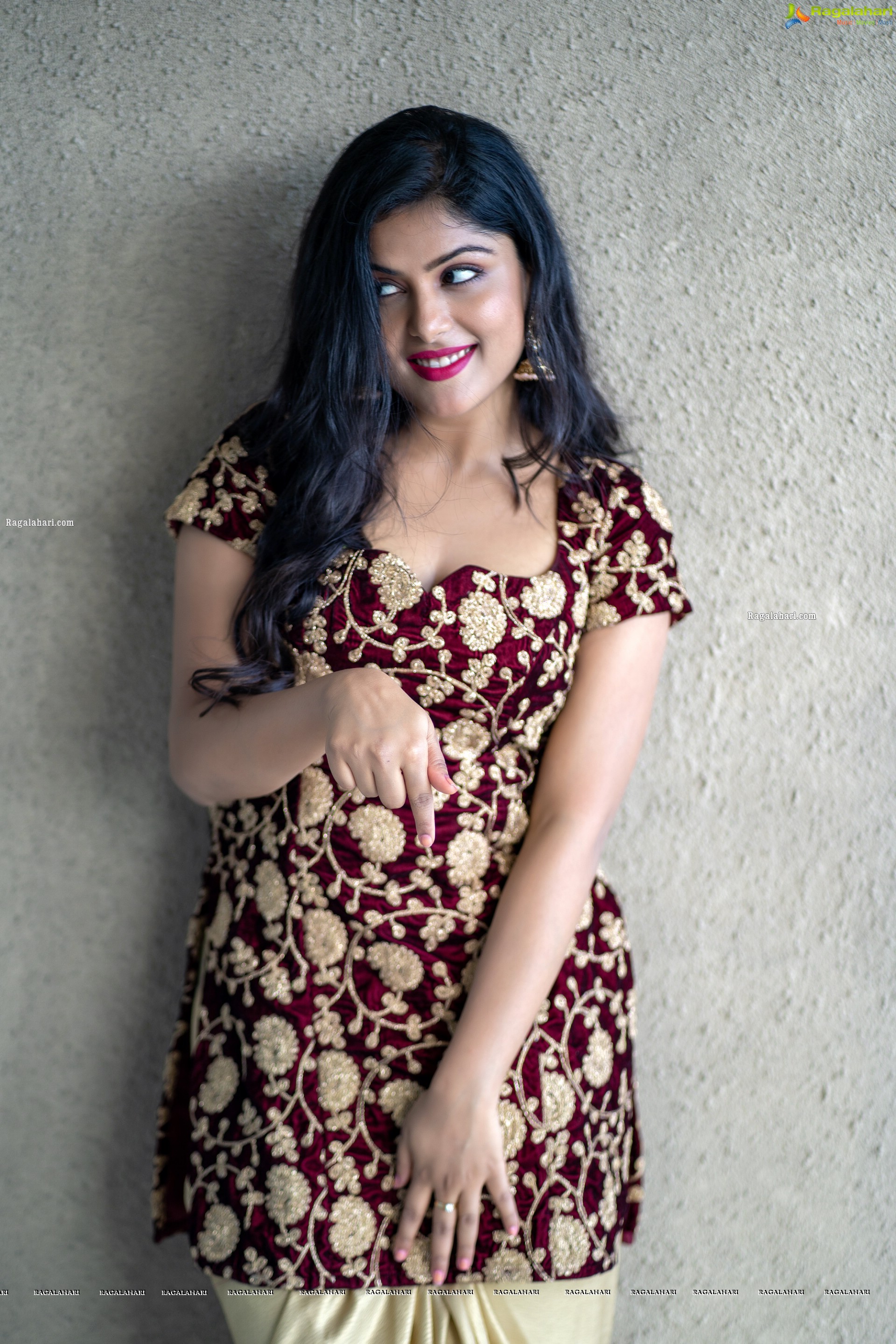 Divyangana Singh Latest Photoshoot Images - HD Gallery