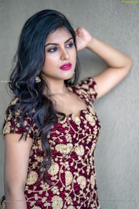 Divyangana Singh HD Photos