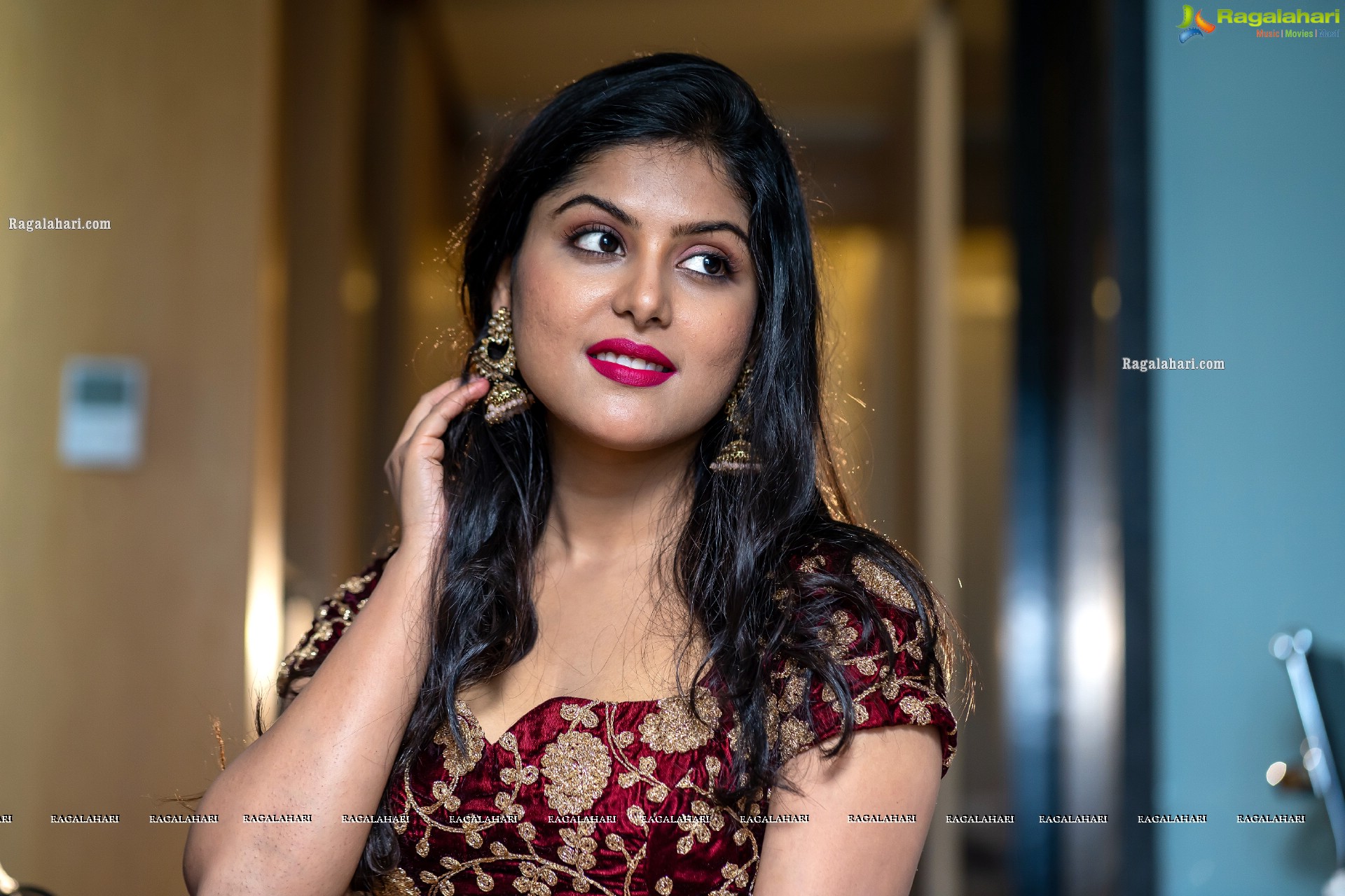 Divyangana Singh Latest Photoshoot Images - HD Gallery