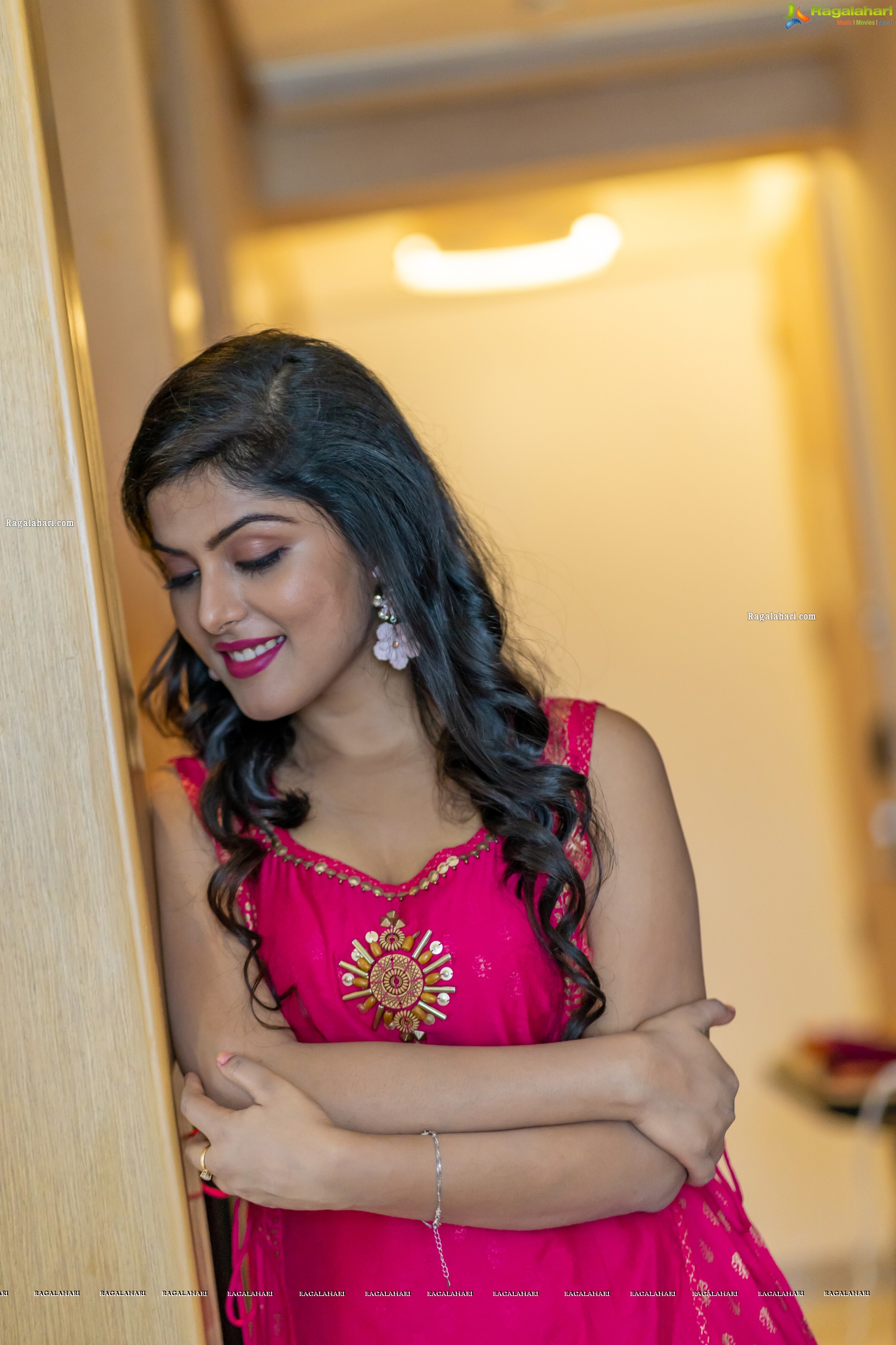 Divyangana Singh Latest Photoshoot Images - HD Gallery