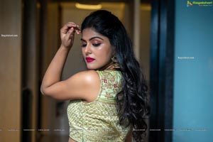 Divyangana Singh HD Photos