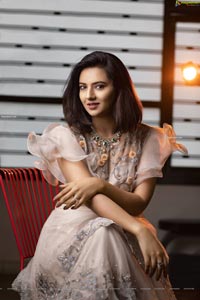 Isha Chawla Latest Photoshoot Images