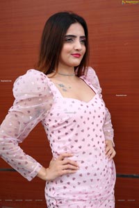 Pooja Thakur at Truefitt & Hill Luxury Salon Launch