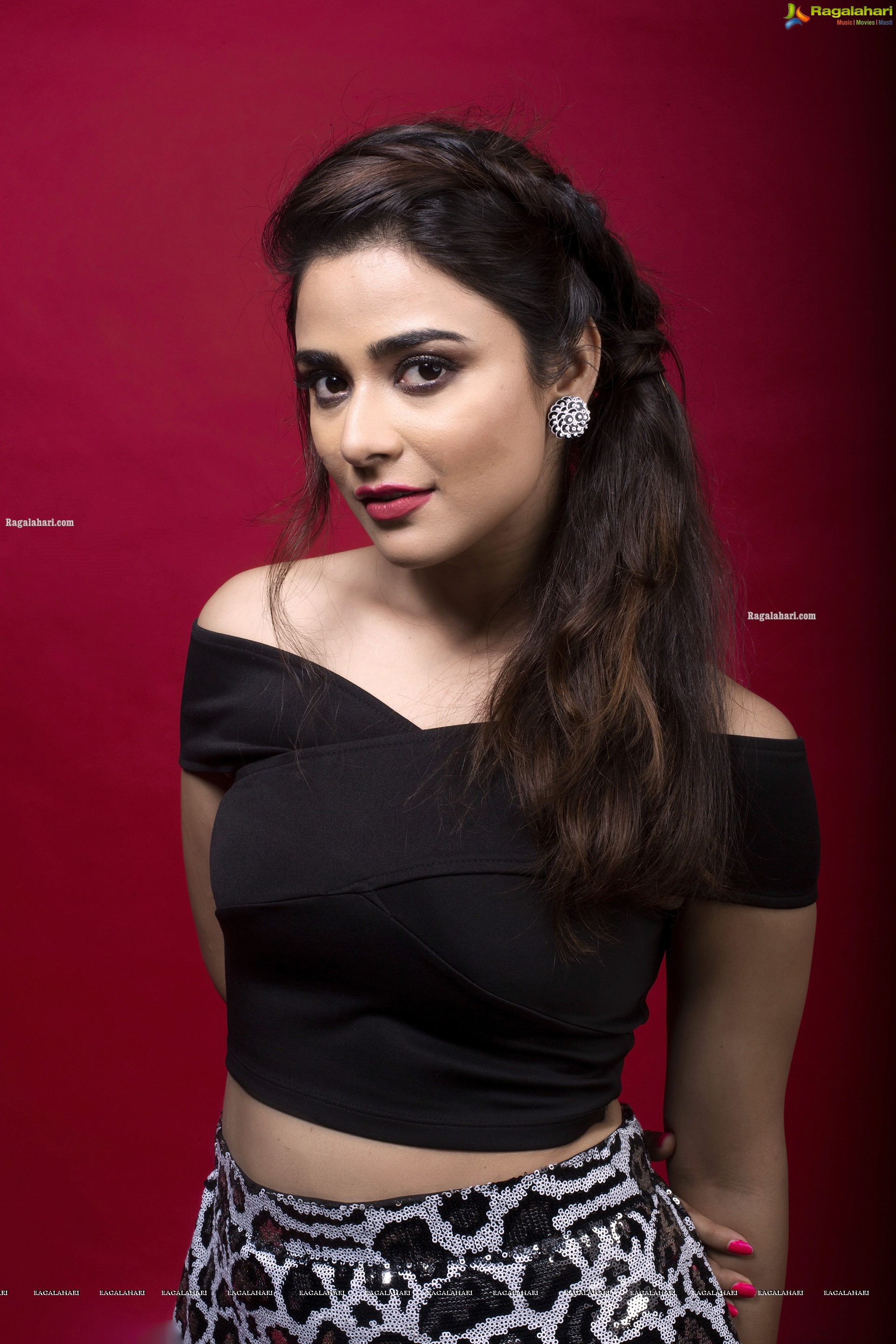 Priyanka Sharma Latest Photoshoot Images - HD Stills