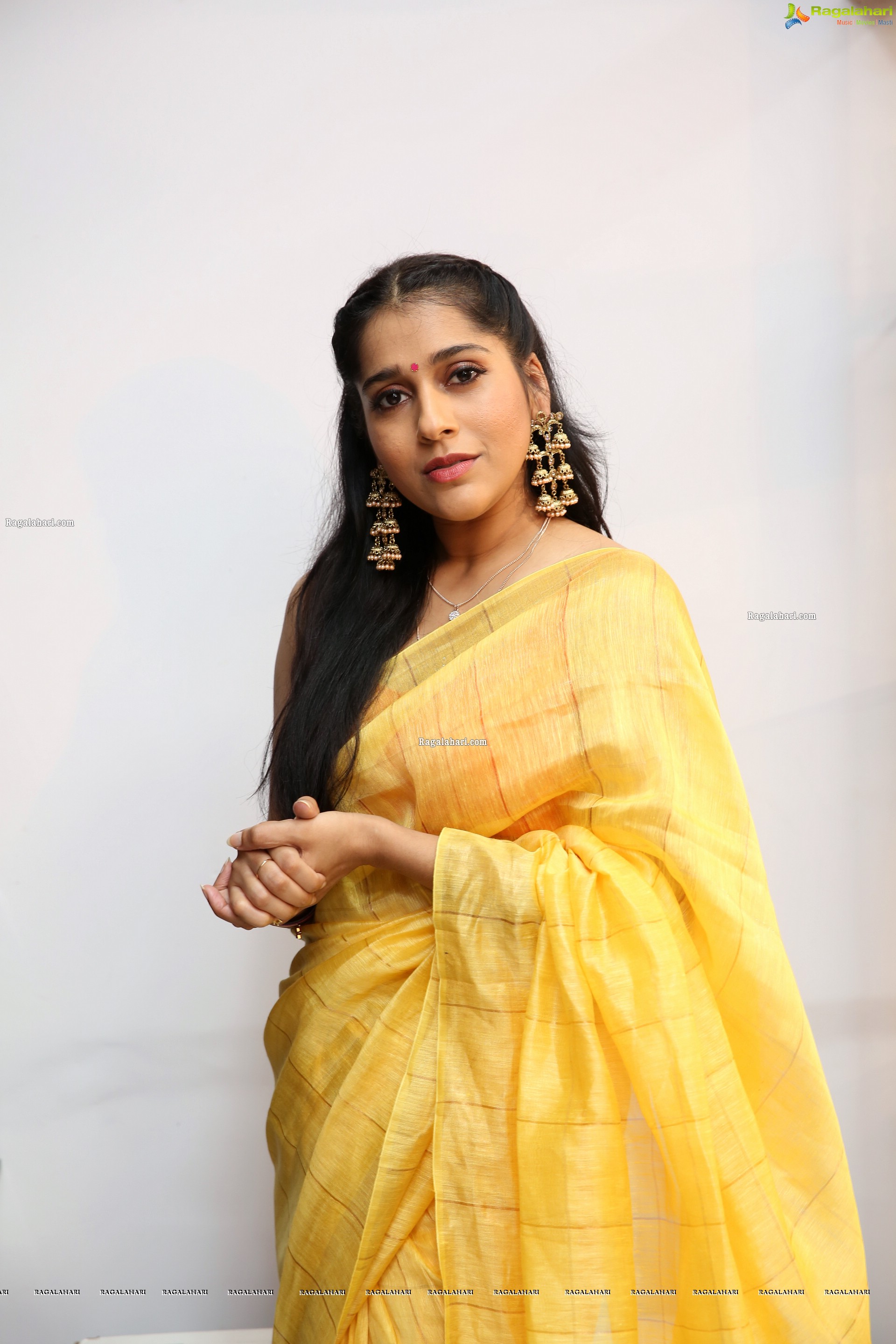 Rashmi Gautam at Linen House E-Commerce Portal Launch