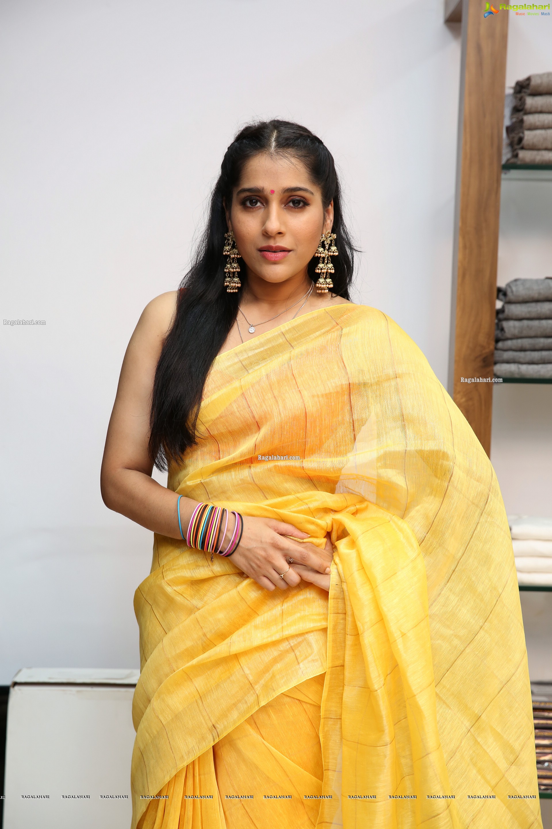 Rashmi Gautam at Linen House E-Commerce Portal Launch