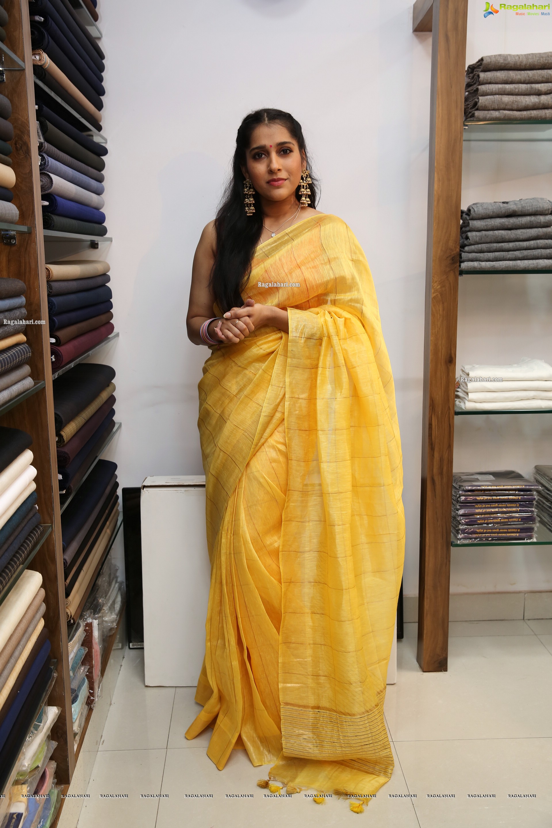 Rashmi Gautam at Linen House E-Commerce Portal Launch