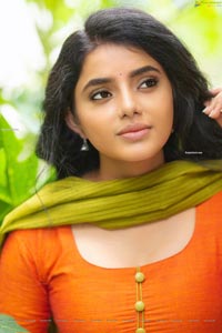 Sumaya Reddy Latest Photoshoot Images