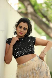 VJ Jaanu in Champagne Lehenga and Black Sequin Blouse